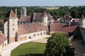 Partie Nord de l'enceinte du château.