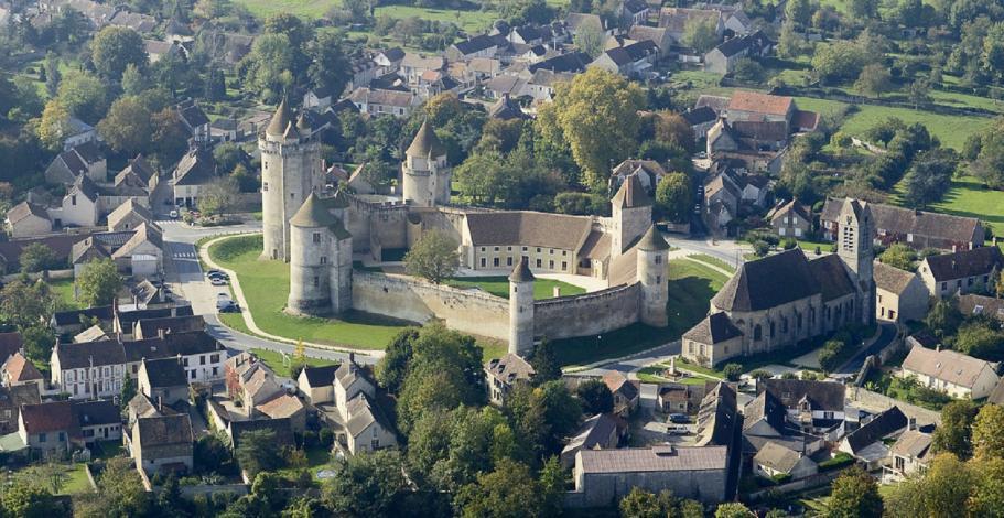 Vue du château en hauteur